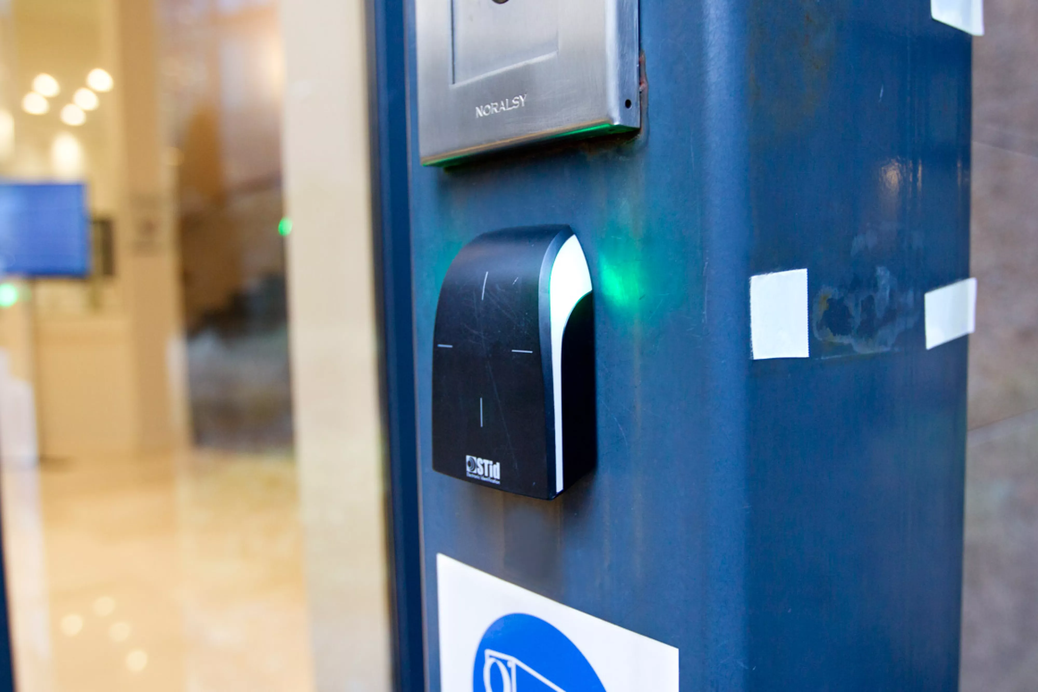Contactless entry keycard pad mounted by door