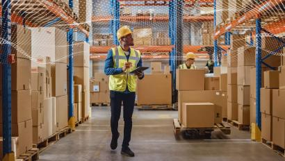 SecTech_2022_WarehouseEmployee_AdobeStock_39057860